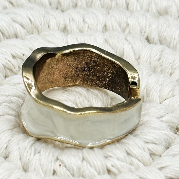 925 Bell Stone Trendy Elegant Creative Design Irregular Adjustable Ring - Picture 8 of 8